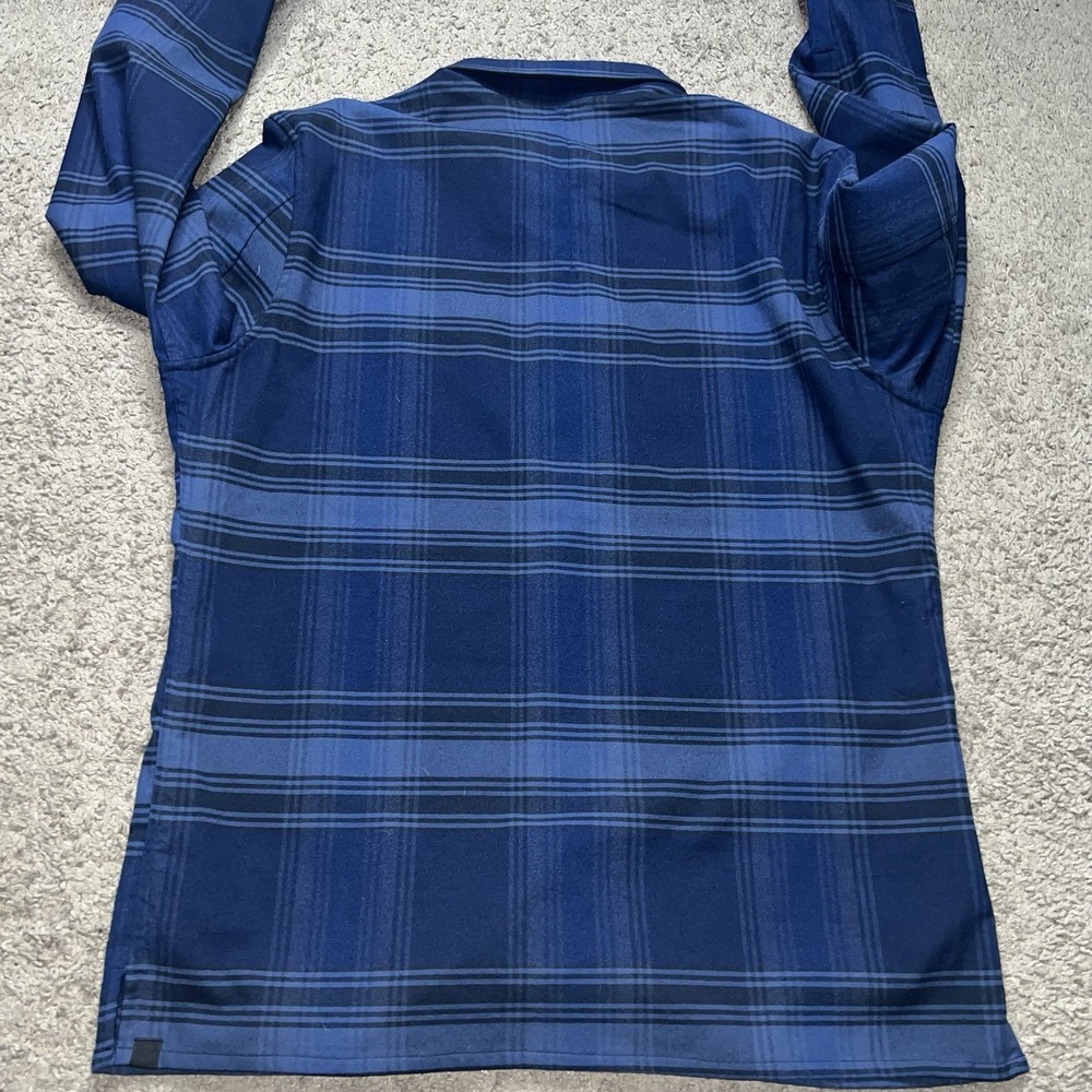 Lululemon Flannel Shirt Men's Medium Soft Knit Overshirt Snap Blue Black Plaid - Picture 5 of 5